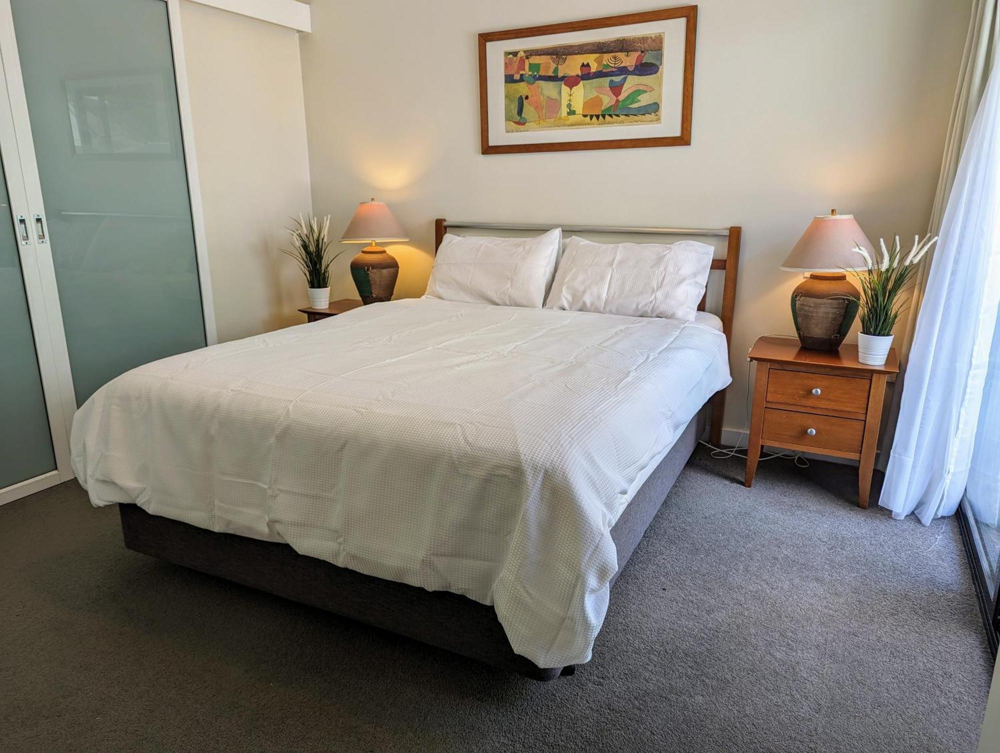 פרת'' Lovely City Apartment With Private Courtyard, Pool, Free Parking, Gym מראה חיצוני תמונה